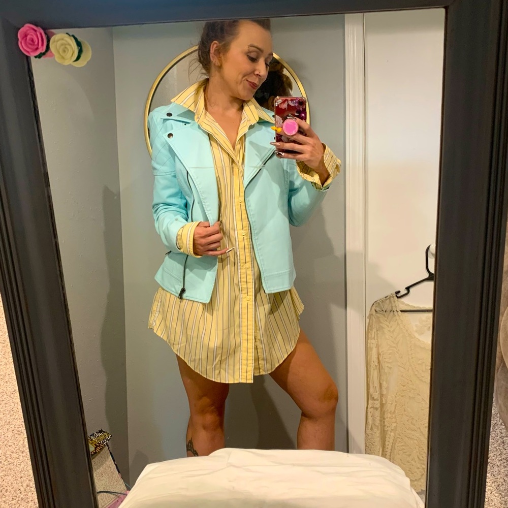 AKA Eddie Bauer men’s button down